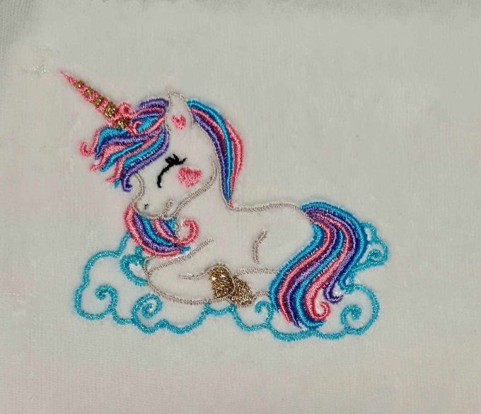 Doudou bébé Licorne  brodée personnalisable