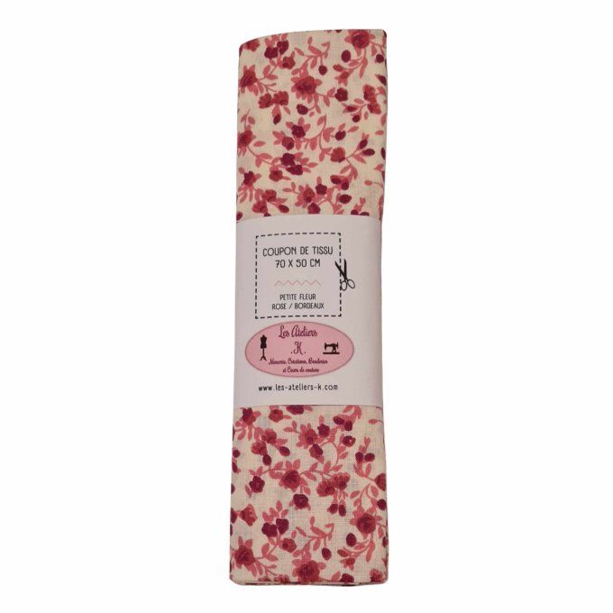 Coupon de tissu imprimé fleuri rose