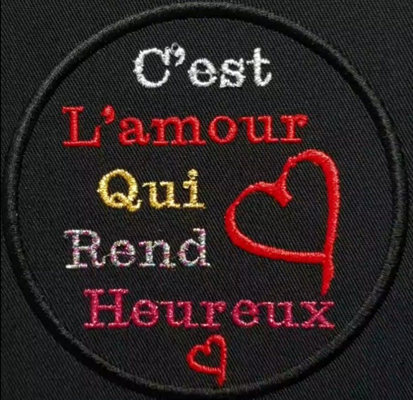 Ecusson c'est l'amour qui rend heureux - Les-ateliers-k