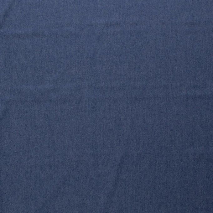 Coupon de tissu en jean fluide bleu foncé