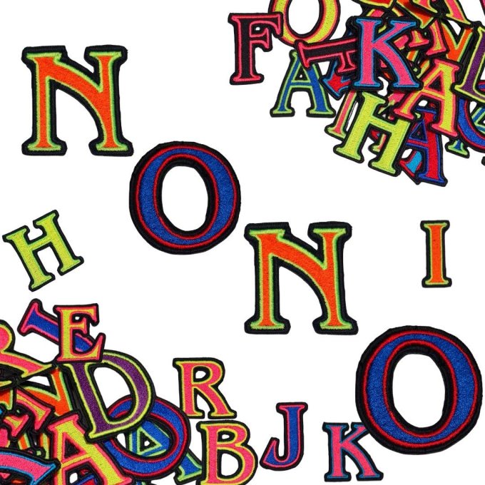 Ecusson / patch lettres multicolores 7cm de hauteur  